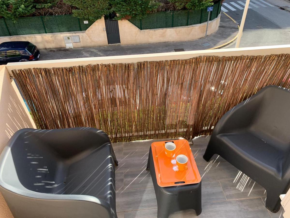 Charmant Studio Avec Climatisation Et Parking 佩皮尼昂 外观 照片